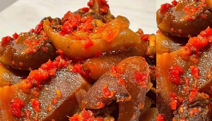 Kpomo with Pepper Sauce