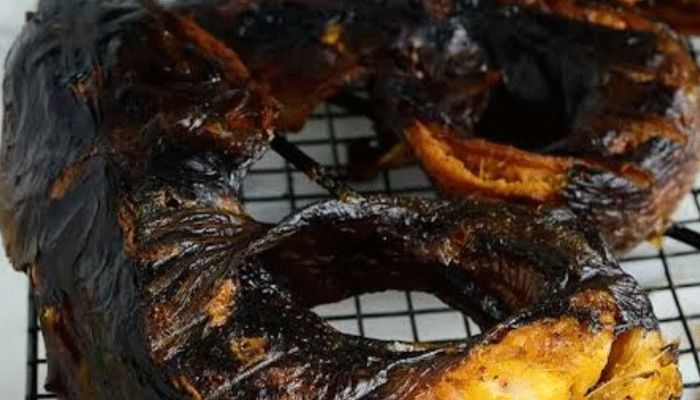 Cat Fish Smoke Dried Fish with Sauce