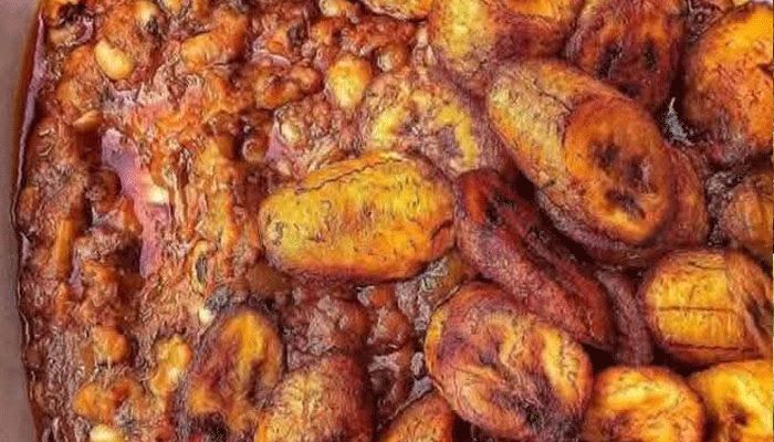 Jellof Beans & Fried Plantain